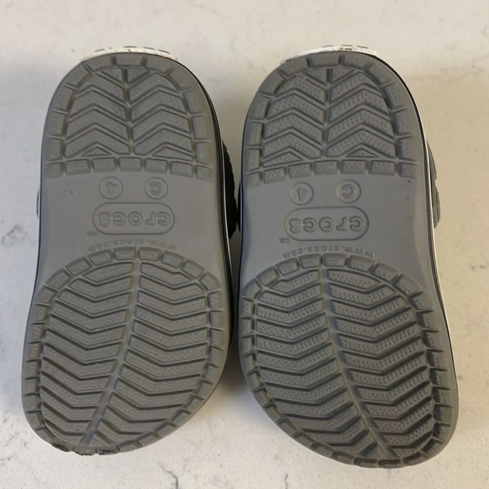 Crocs Unisex Kids Crocband Clog Size 4 Grey & Navy Blue